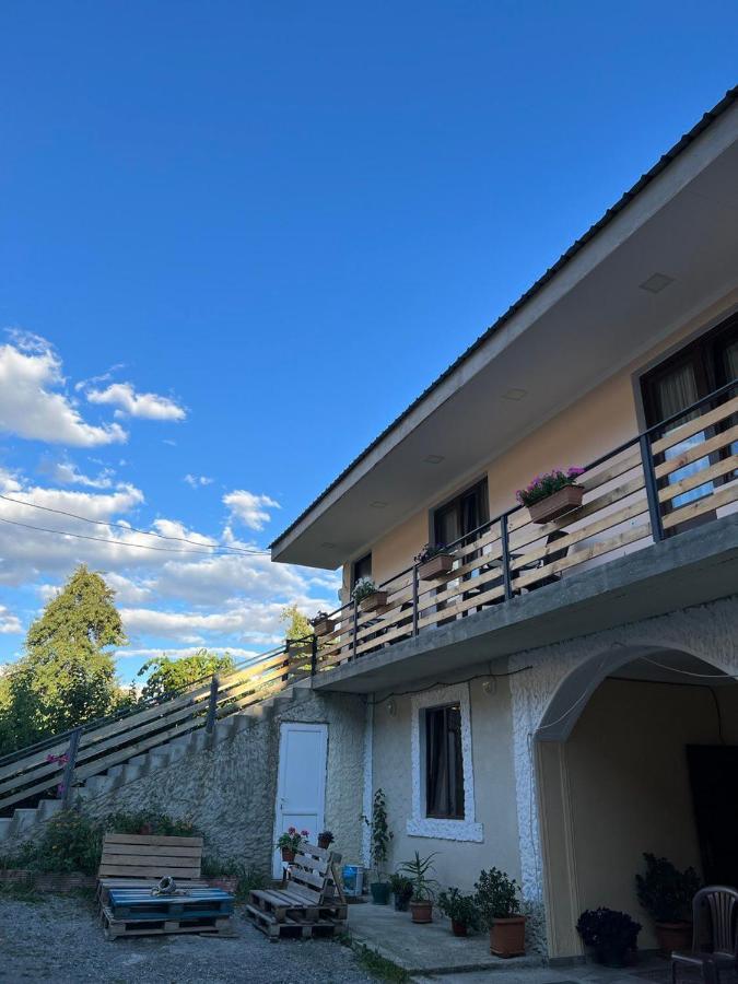 Bed and Breakfast Monte Bianco Местія Екстер'єр фото